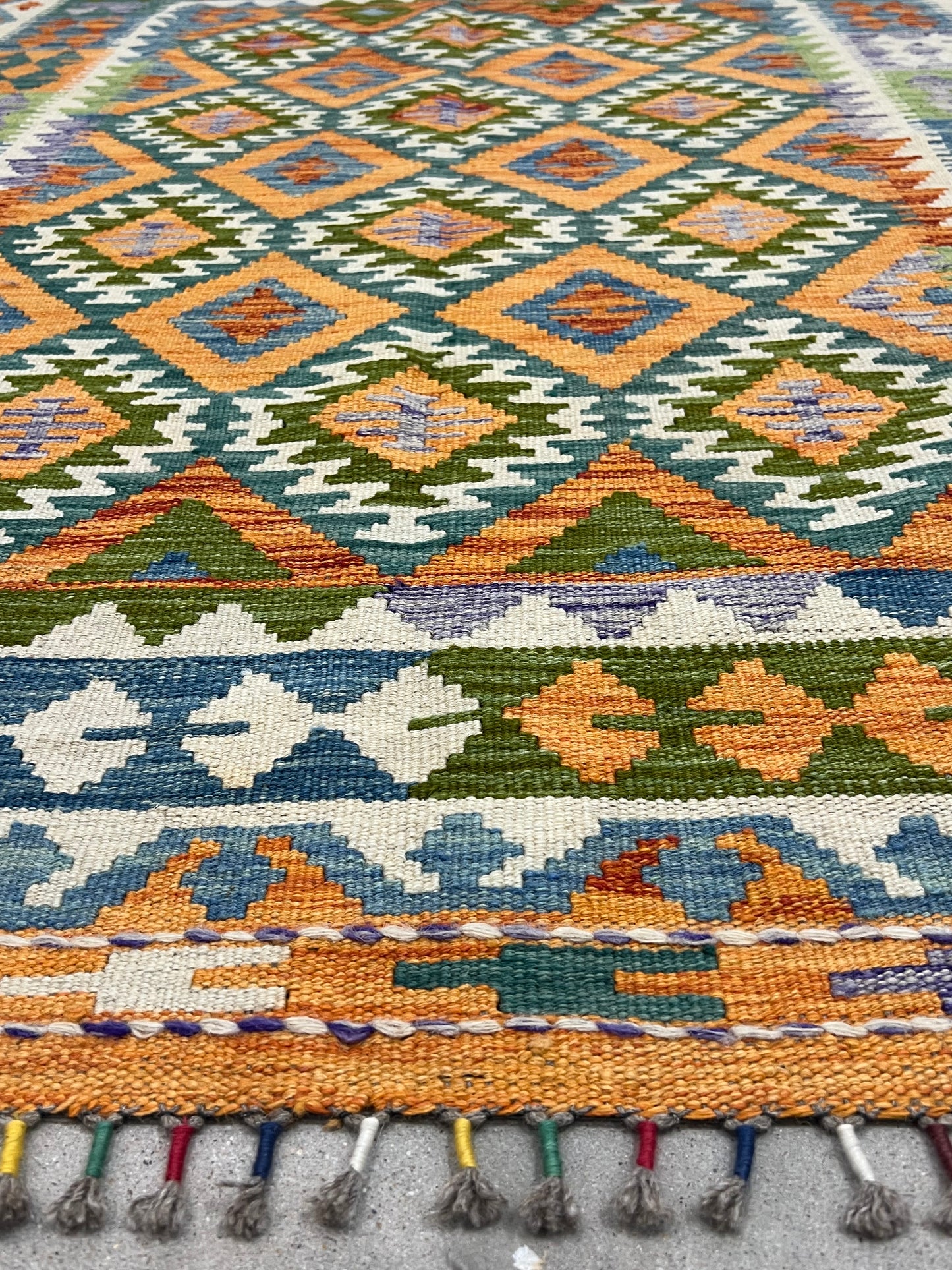 HANDKNOTTED WOOL BOHEMAIN AFGHAN KILIM RUG (146 x 200 cm)
