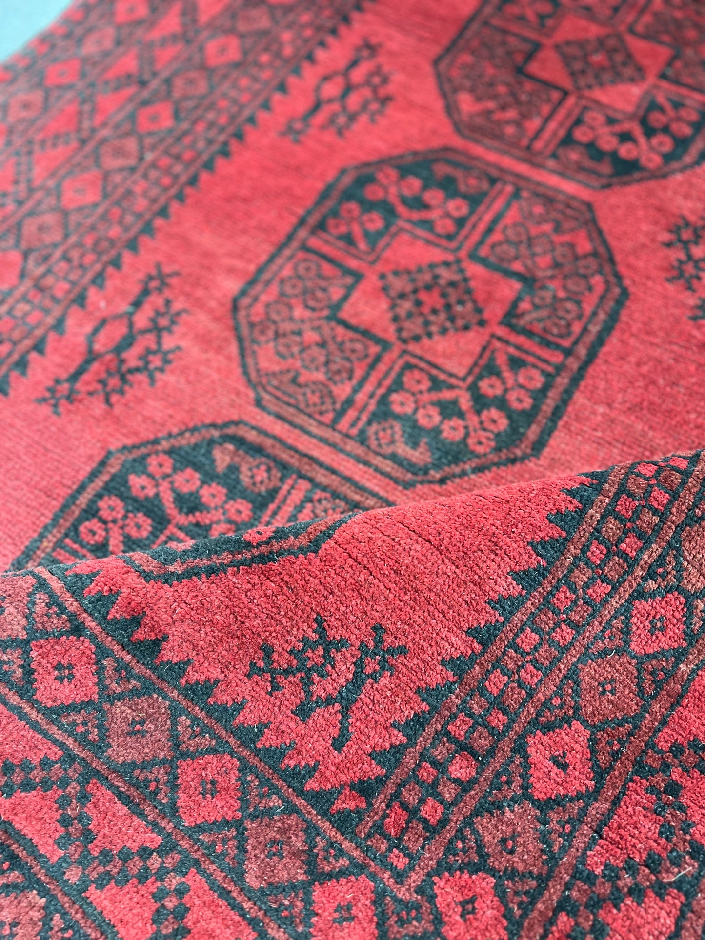 AFGHAN HAND-KNOTTED WOOL FIPA RUG (150 X 200 cm)