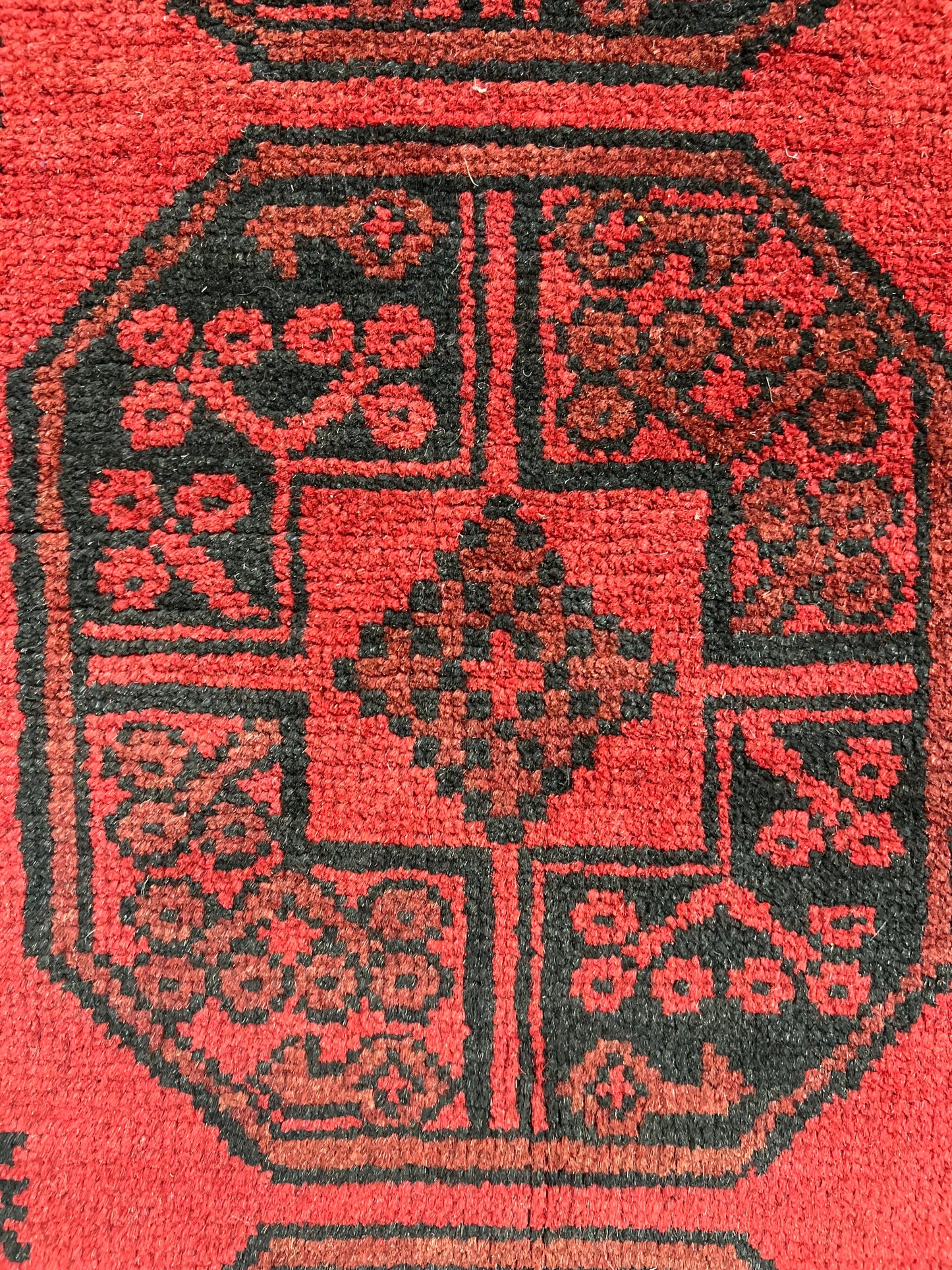 AFGHAN HAND-KNOTTED WOOL FIPA RUG (150 X 200 cm)