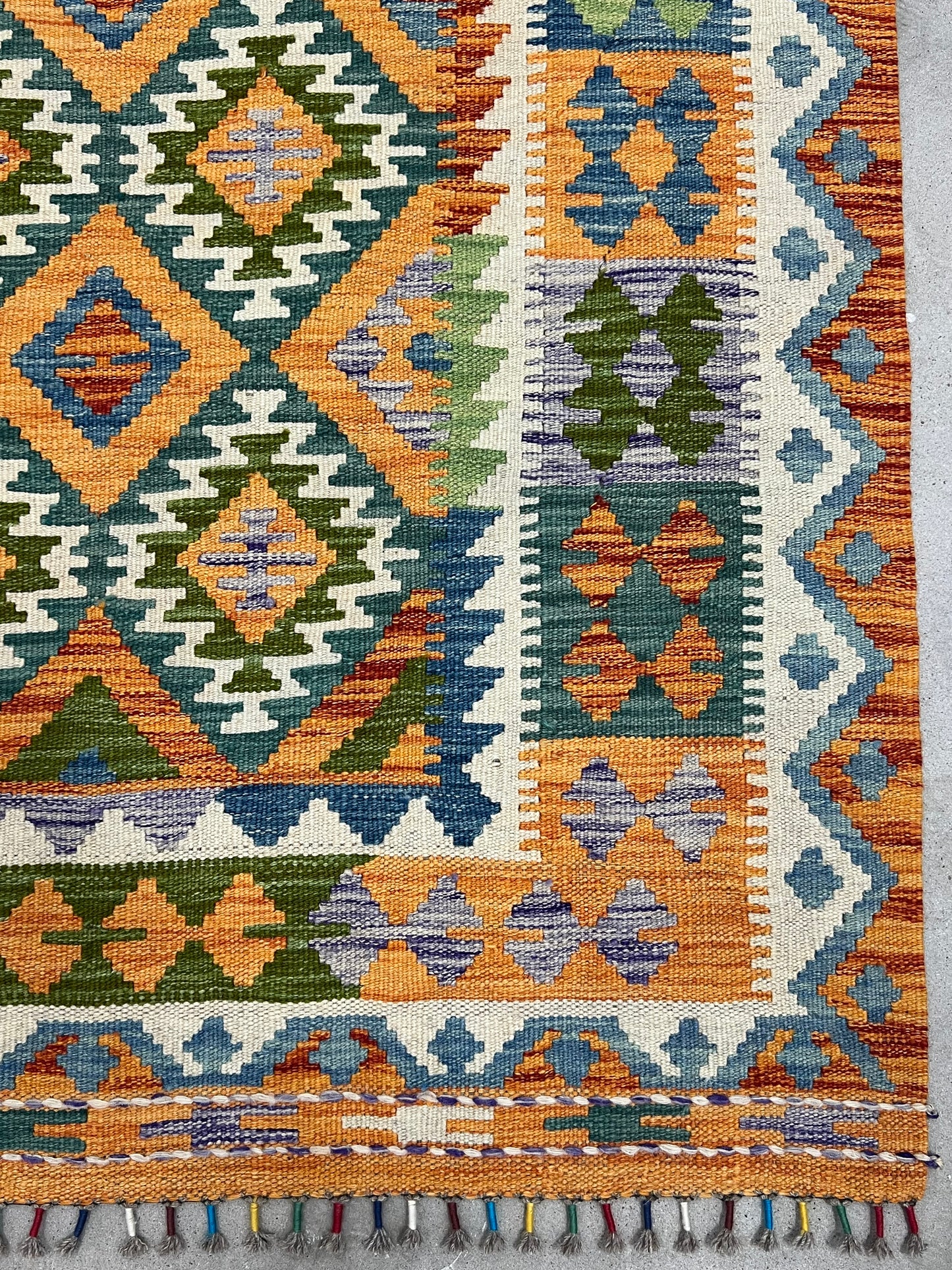 HANDKNOTTED WOOL BOHEMAIN AFGHAN KILIM RUG (146 x 200 cm)