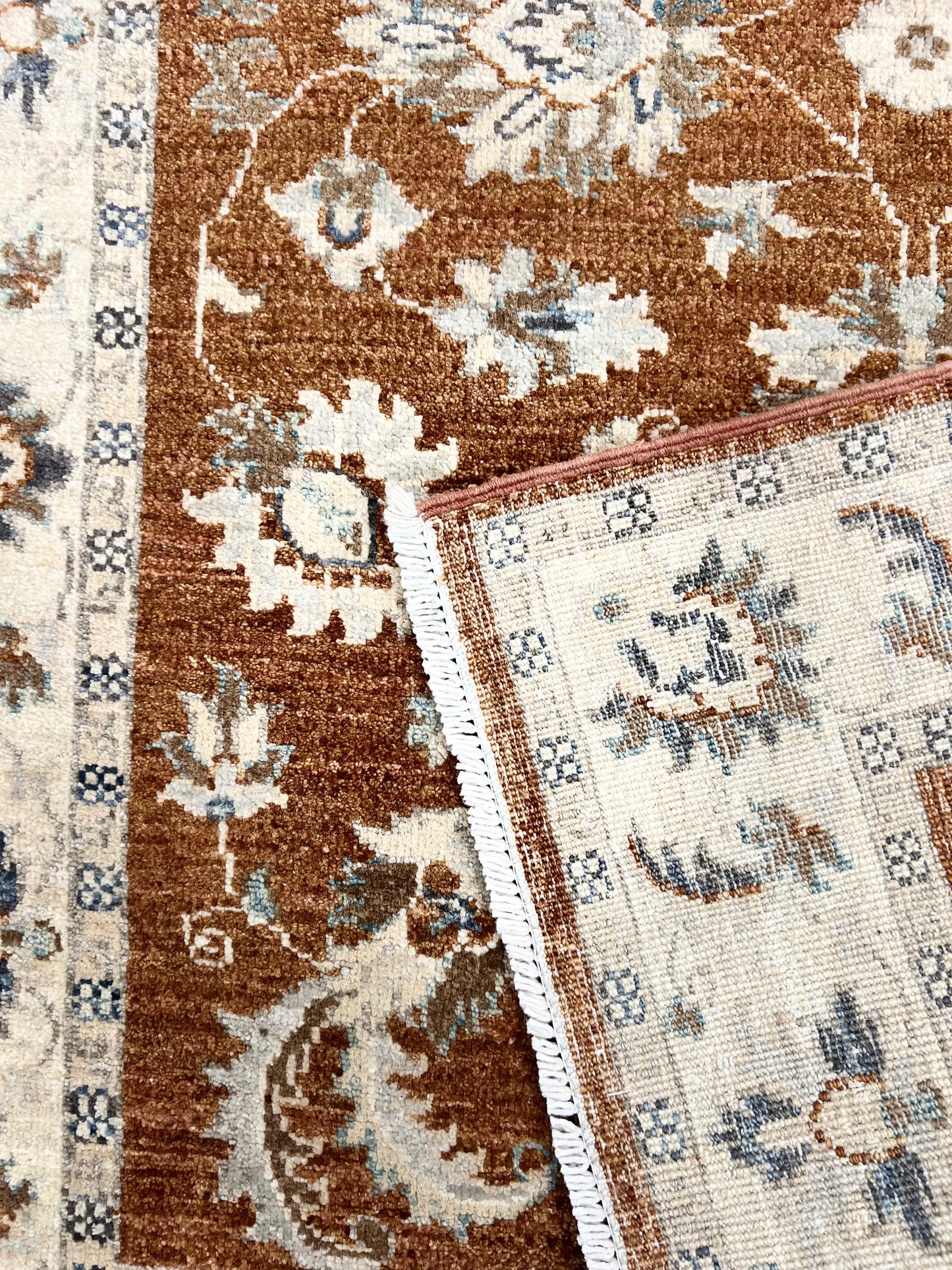 VEGETABLE DYE HAND-MADE RUG WOOL (105 x 156 cm)