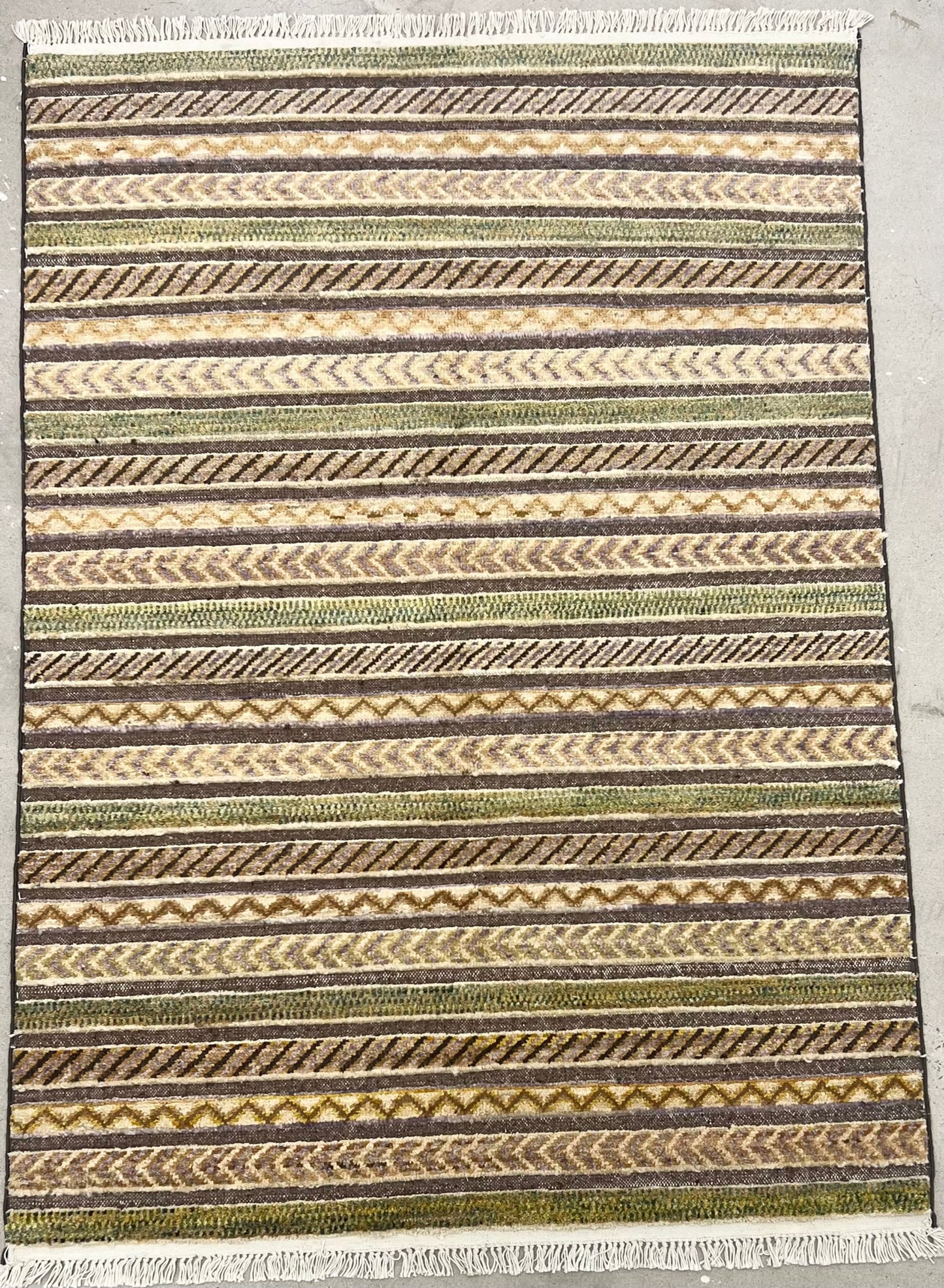 AFGHAN HAND-MADE GABBEH WOOL RUG (99 x 150 cm)
