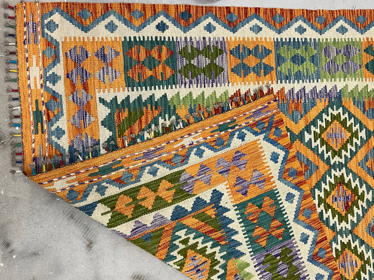 HANDKNOTTED WOOL BOHEMAIN AFGHAN KILIM RUG (146 x 200 cm)