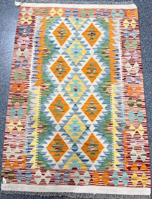 HANDWOVEN BOHO AFGHAN KILIM RUG WITH MULTICOLOR PATTERNS (100 x 151 cm)