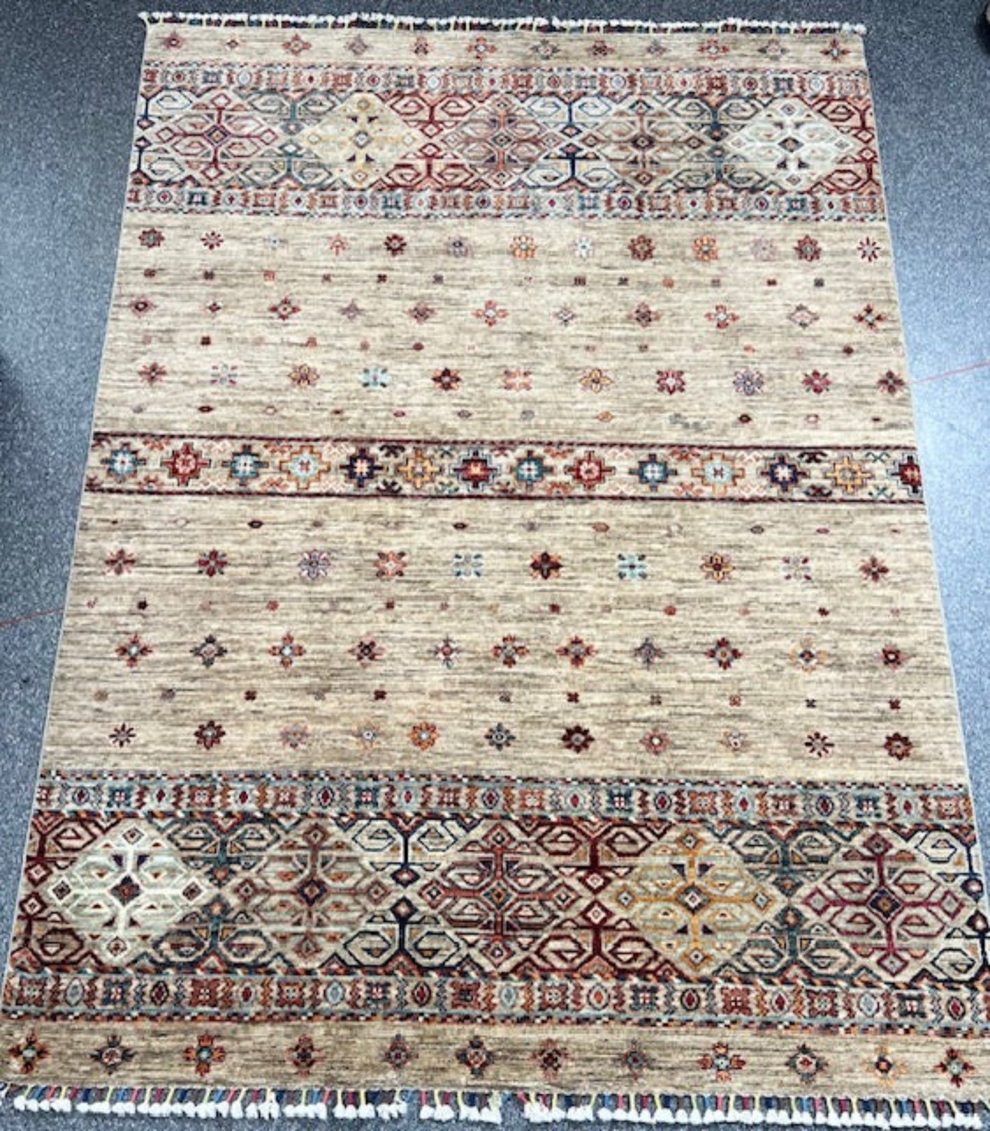 AFGHAN CHOBI HANDWOVEN WOOL RUG (150 x 203 cm)