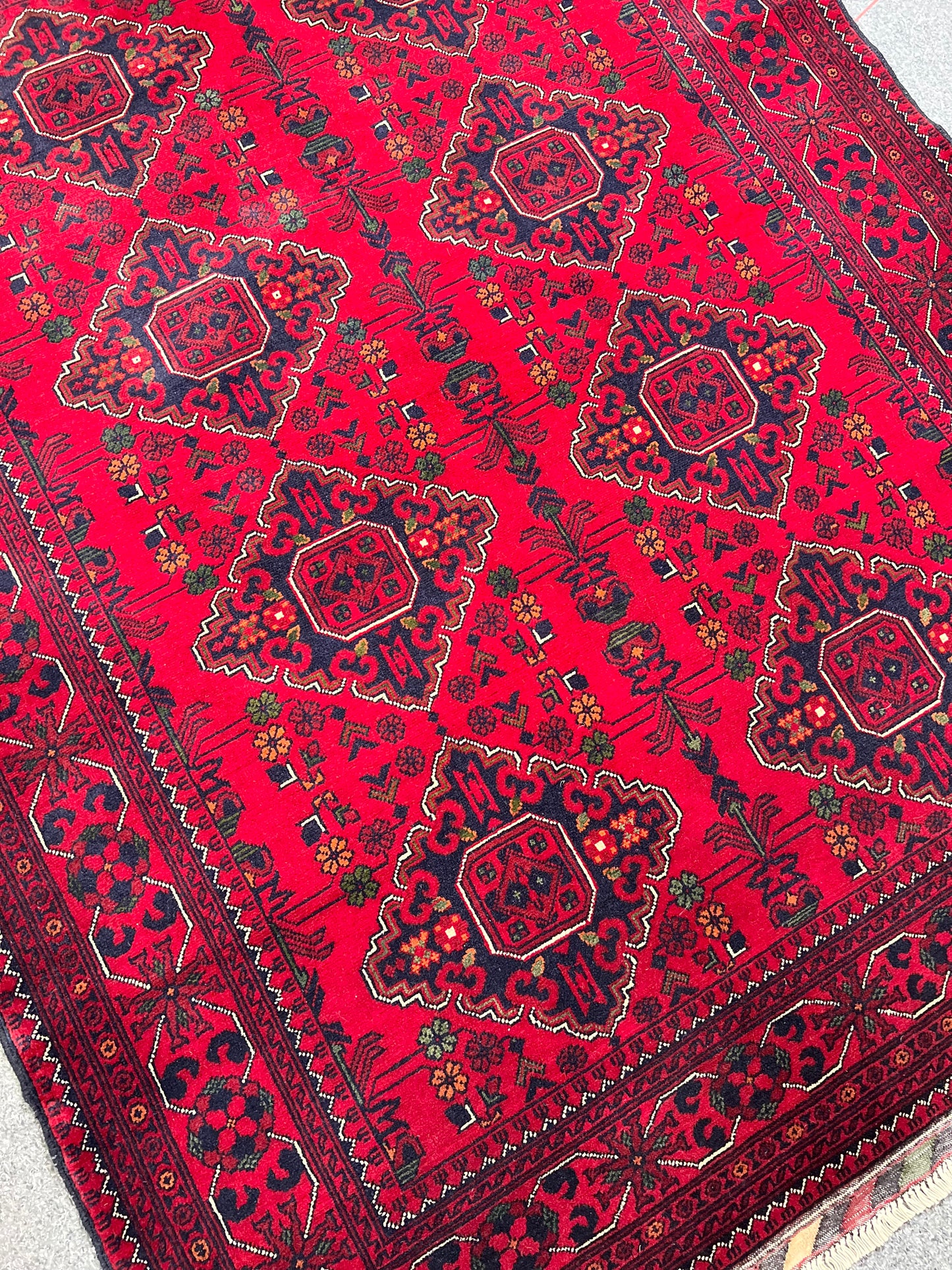 AFGHAN KHAL MOHAMMADI HAND-KNOTTED FINE-WOOL  (150 x 200 cm)