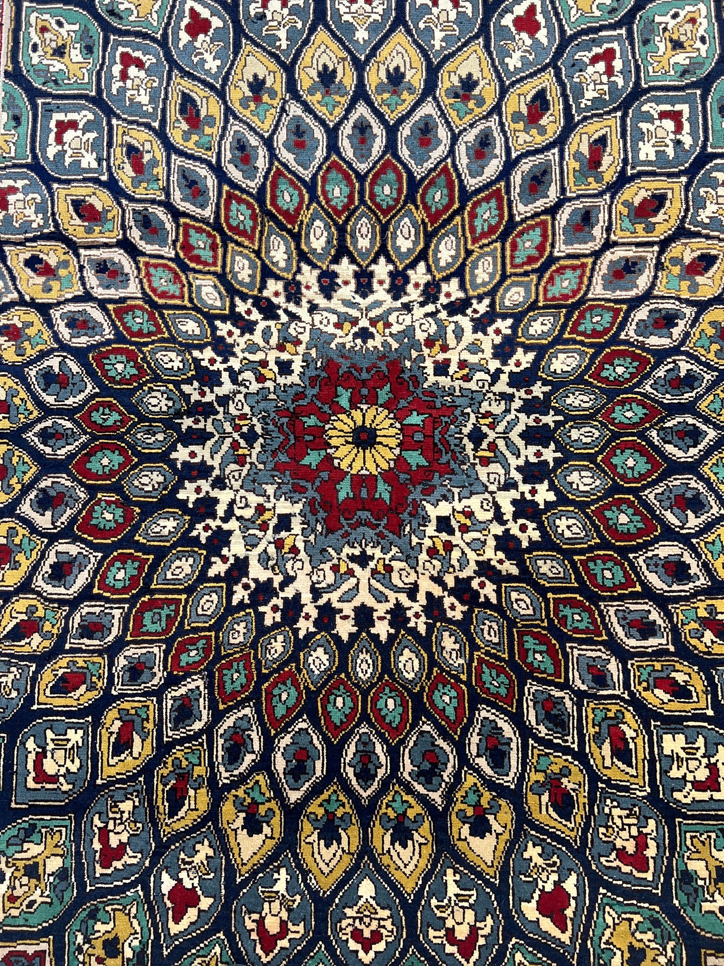 AFGHAN HAND-KNOTTED PURE-WOOL MARINOS (150 X 200 cm)